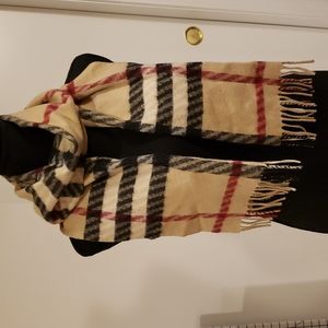 Cashmere Burberry Classic Check Scarf